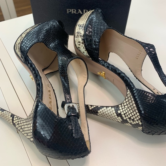 PRADA Python Black Nude Platform Heels Size 39 LN AUTHENTIC - Picture 2 of 10